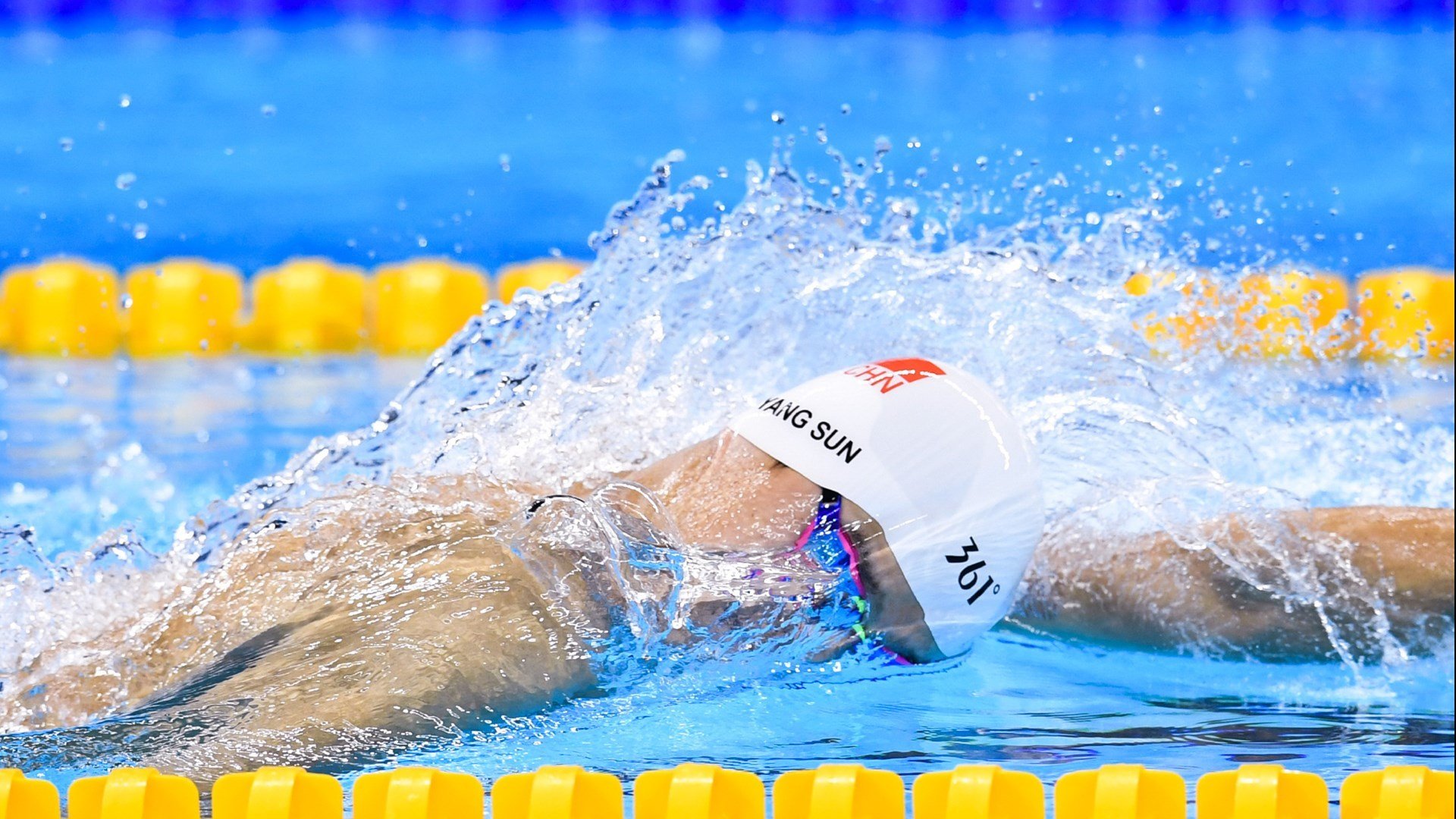 中国篮球试行多岗位轮训机制发现复合型人才，中国篮球培训