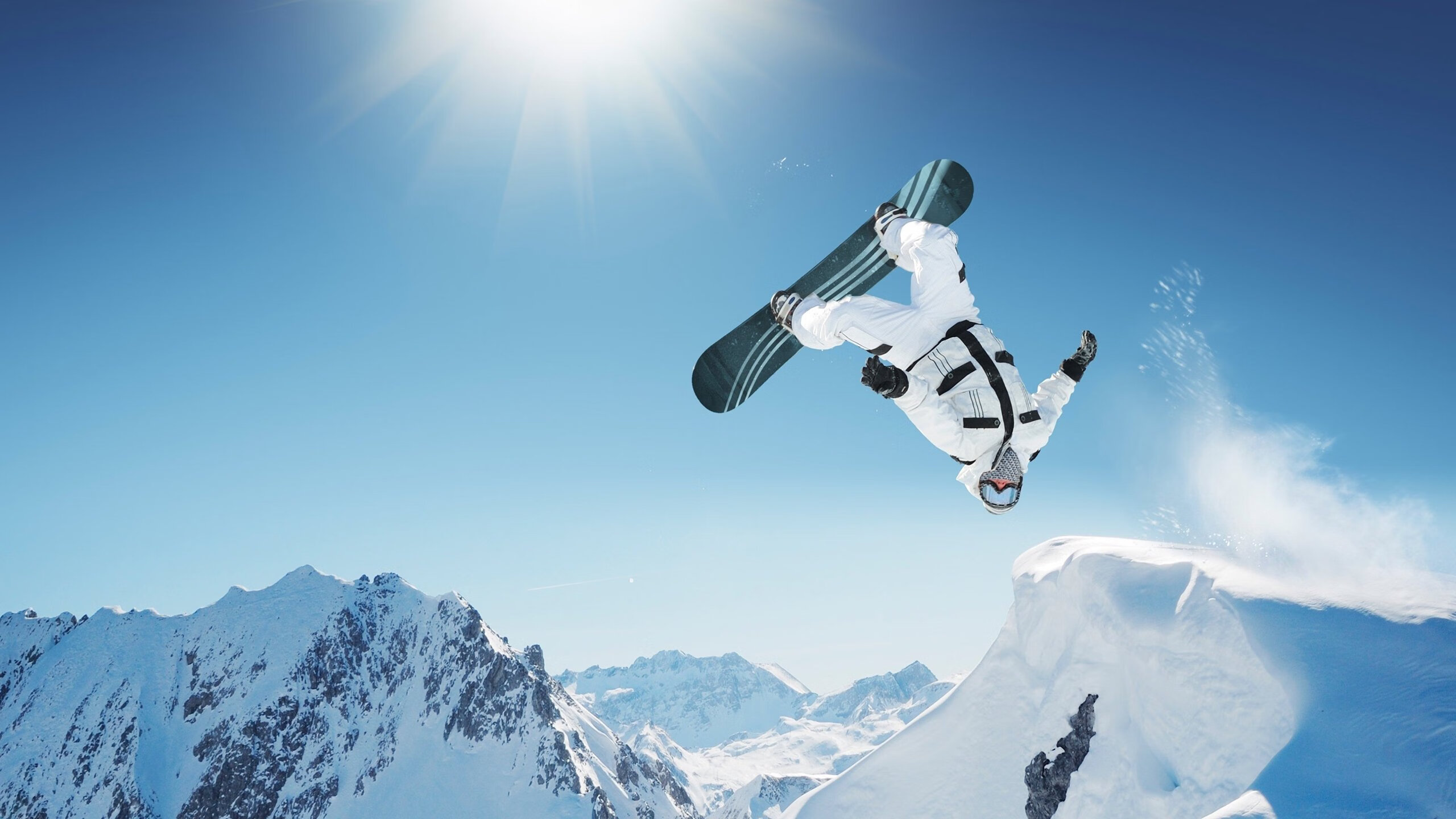 九游APP官网-足球运动与机器人结合，开启未来比赛新体验，足球机器人比赛教学